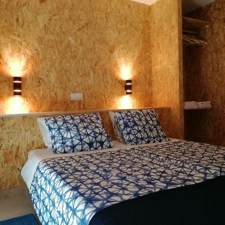 Ocean'S 7 - Lagos Guest House מראה חיצוני תמונה