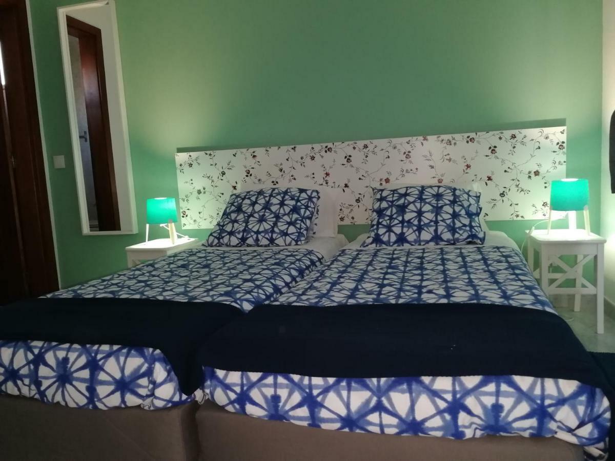 Ocean'S 7 - Lagos Guest House מראה חיצוני תמונה