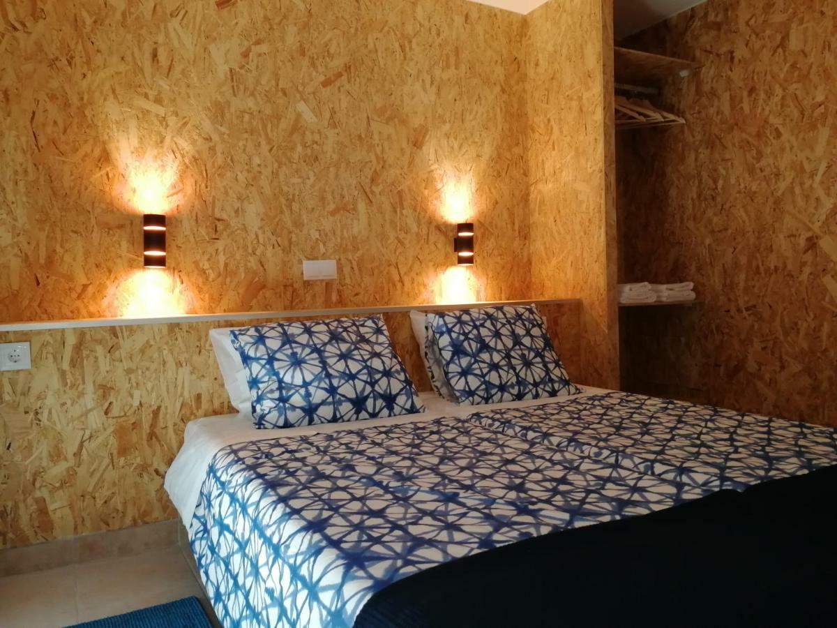 Ocean'S 7 - Lagos Guest House מראה חיצוני תמונה