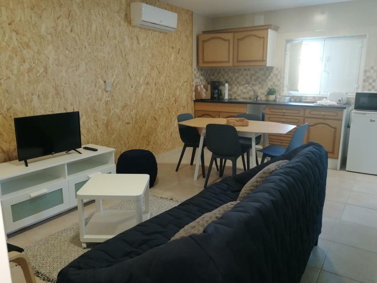 Ocean'S 7 - Lagos Guest House מראה חיצוני תמונה